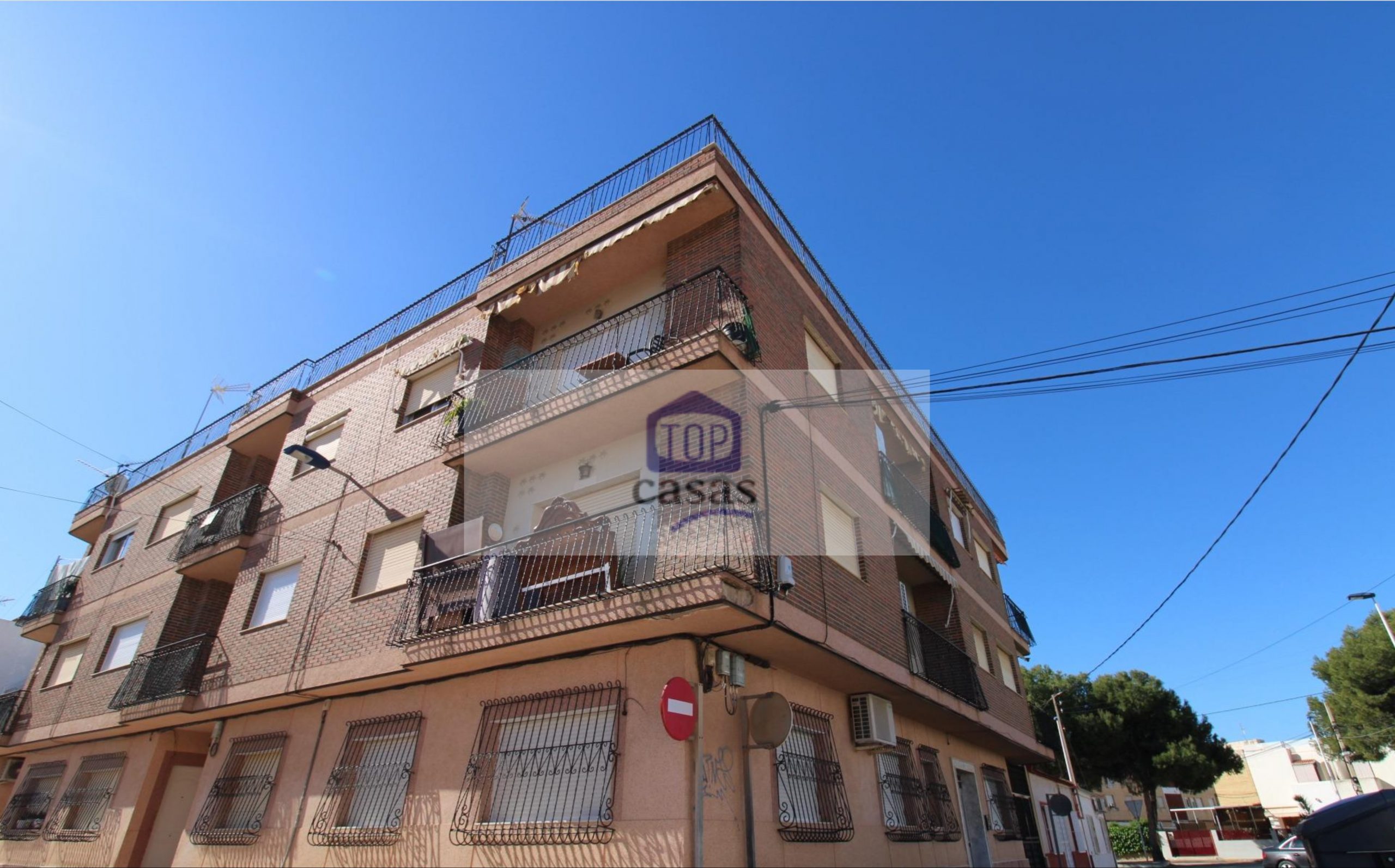 PISO EN EL MAR MENOR